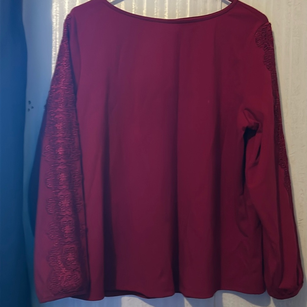 Appleseed women's top